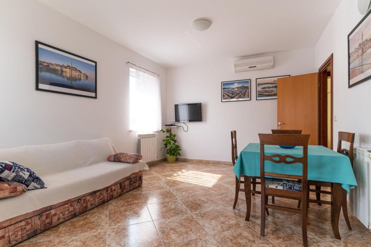 Apartments Anamarija Ровинь Экстерьер фото